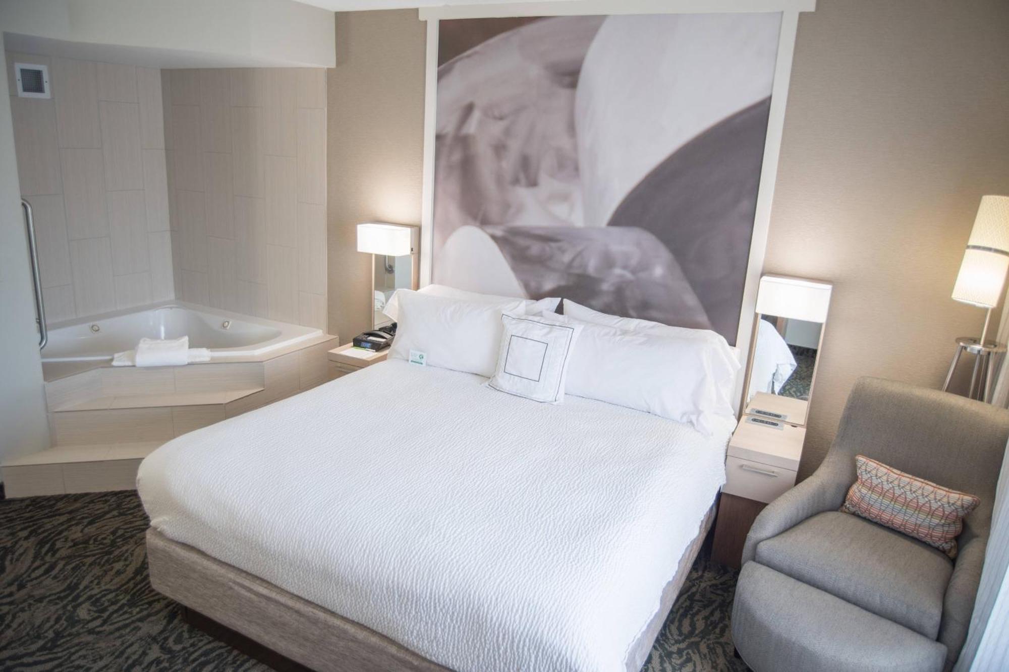 Hotel Courtyard By Marriott Hickory Esterno foto